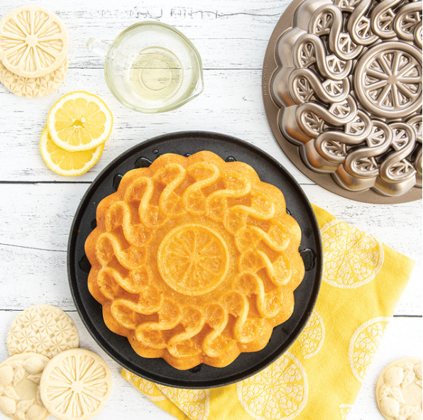 Nordic Ware Citrus Twist Pan